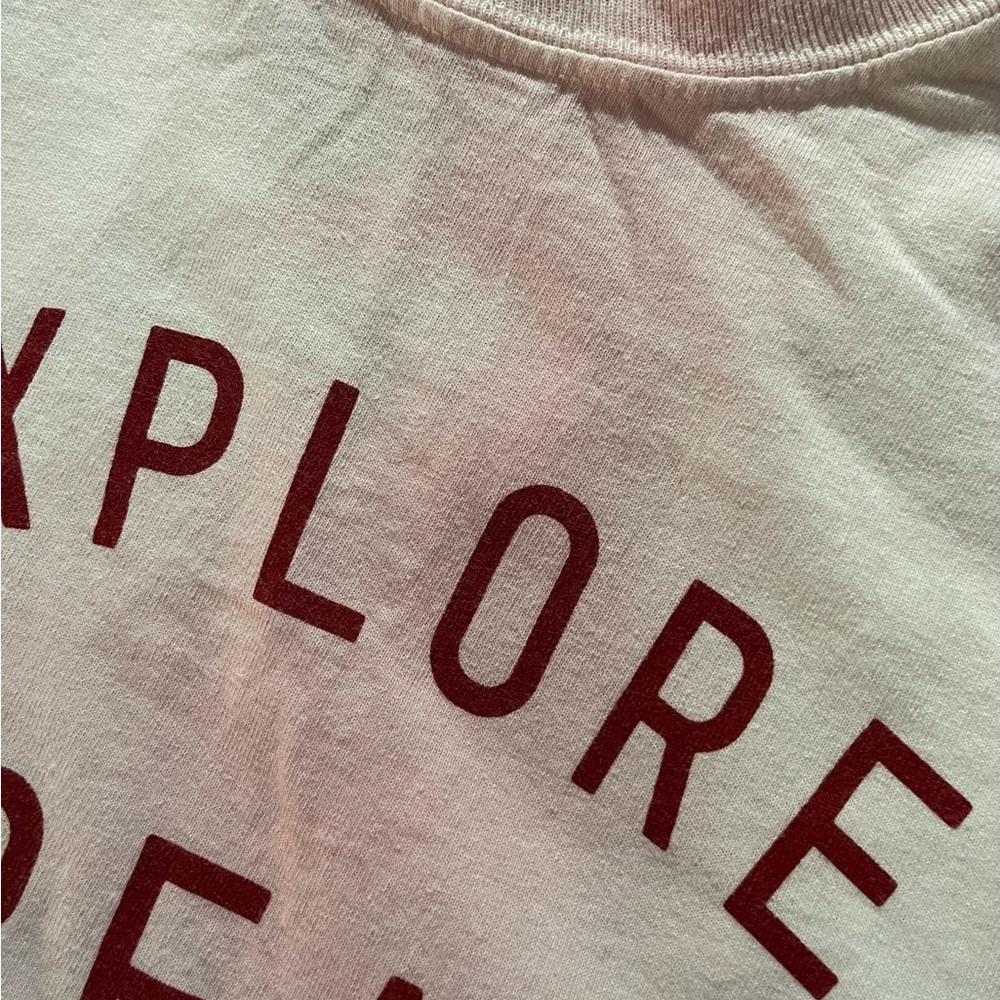 3/$15 ~ Women’s Pullover graphic Explore/Dream/Discover long sleeve tee…🤍 ♥️ 💛 - Picture 3 of 6